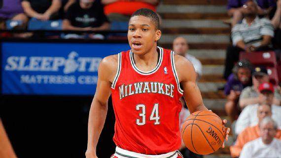 开云体育app入口-【人物】字母哥八年进化史:从瘦弱菜鸟到联盟霸主