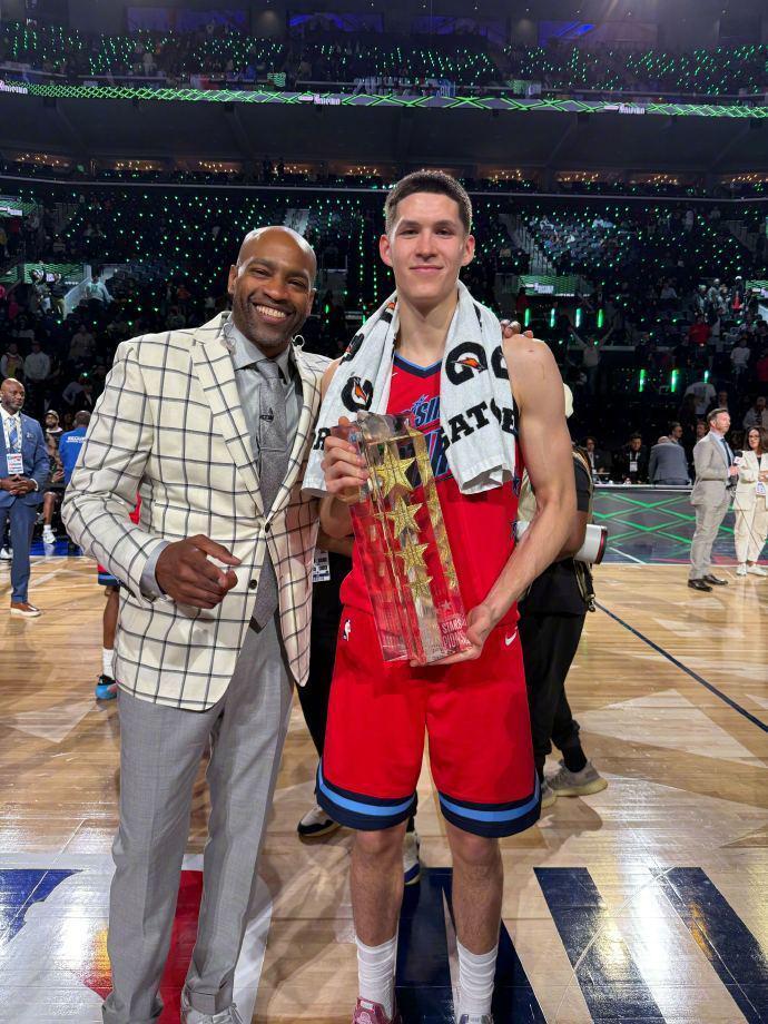 开云体育app下载入口-篮网官宣：8号秀杰明因伤赛季报销 曾连34场命中三分新秀历史第一