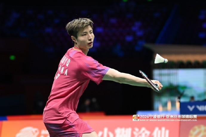 开云体育app下载入口-石宇奇2-0击败李佳豪晋级亚锦赛16强,后者遭遇跨赛季13连败